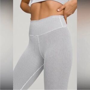 Good American Seamless Striped Ribbed Leggings size 3/4=2XL/3XL navy/white